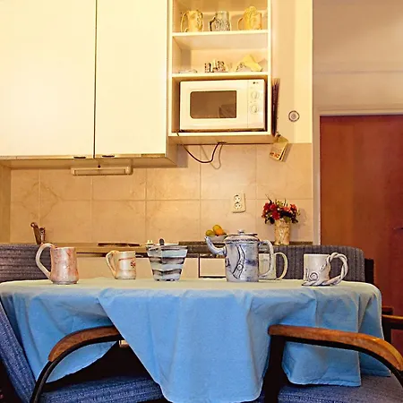 公寓 For Four Persons With Sea View In Near The *