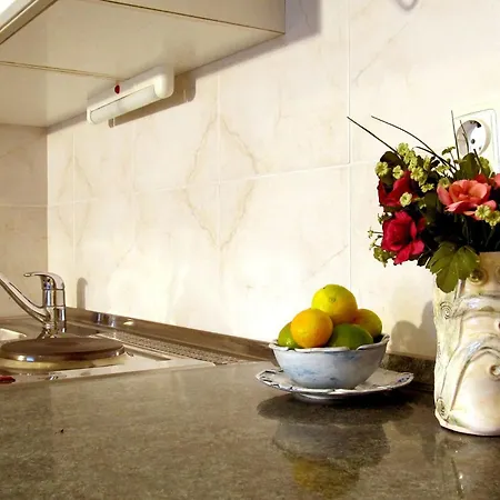 Apartament For Four Persons With Sea View In Near The