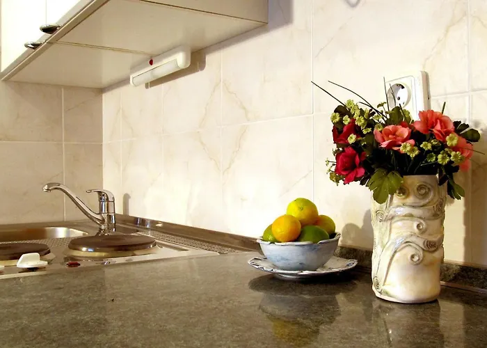 Appartement For Four Persons With Sea View In Near The